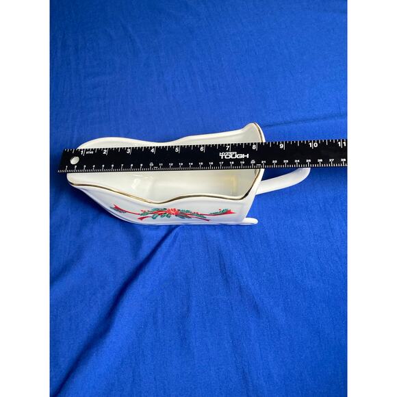 Gravy Boat Holiday Christmas Sleigh Poinsettia and Ribbons Red Green White 16oz - Picture 8 of 9